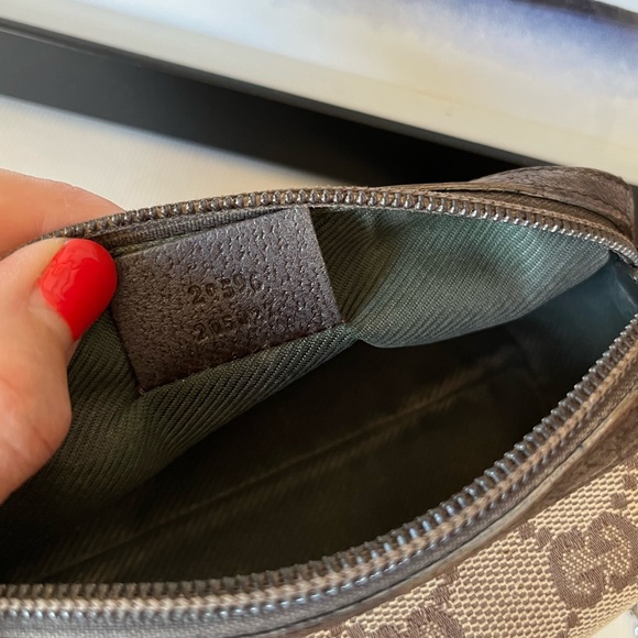 GUCCI Canvas Monogram Pouch Wristlet Vintage - Picture 17 of 17